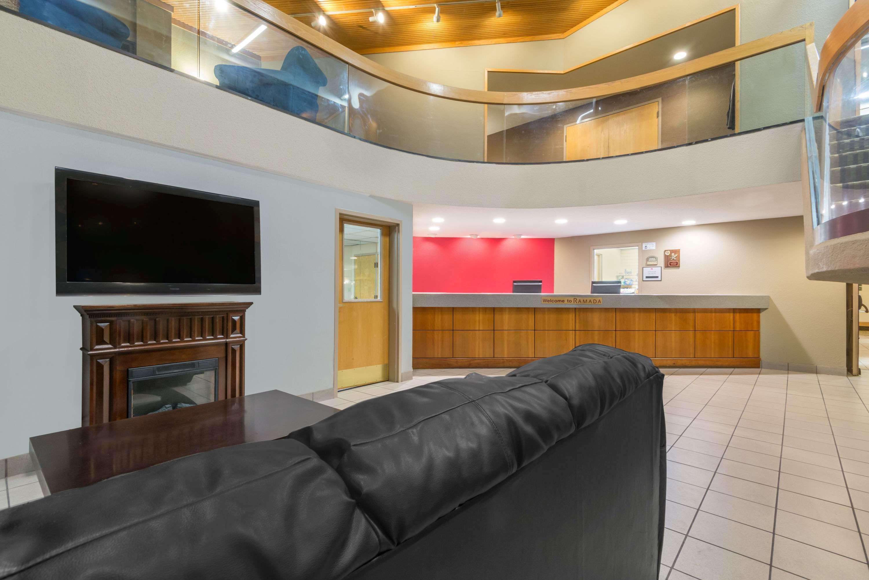 Готель Ramada By Wyndham Columbus North Вестервілль Екстер'єр фото