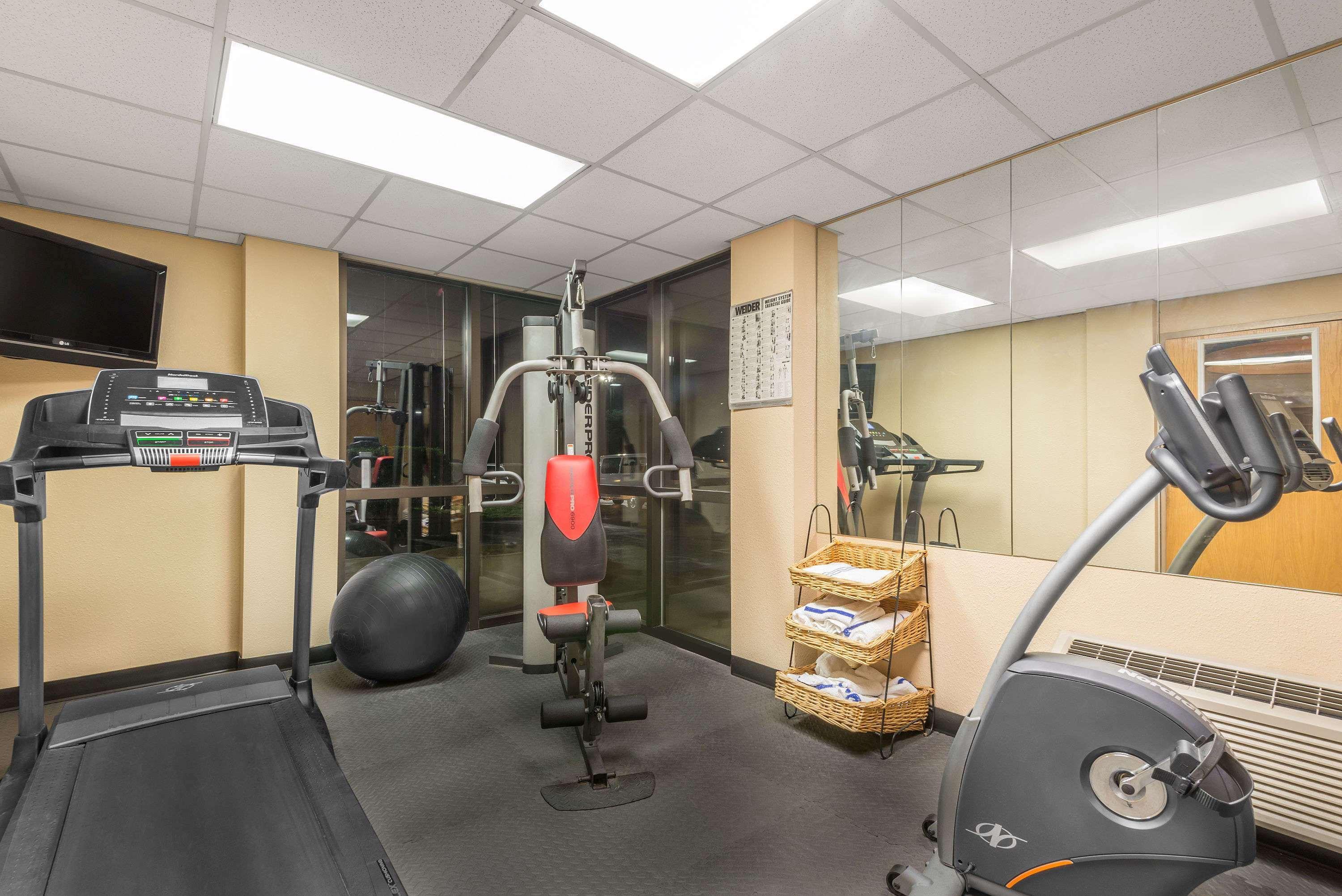 Готель Ramada By Wyndham Columbus North Вестервілль Екстер'єр фото